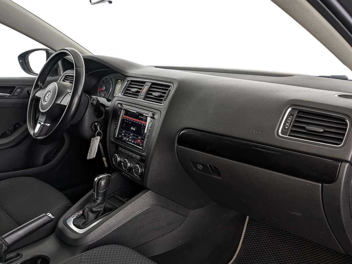 Volkswagen Jetta б/у, 2012, Роботизированная. Фото: #7