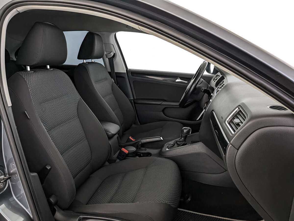 Volkswagen Jetta б/у, 2012, Роботизированная. Фото: #17