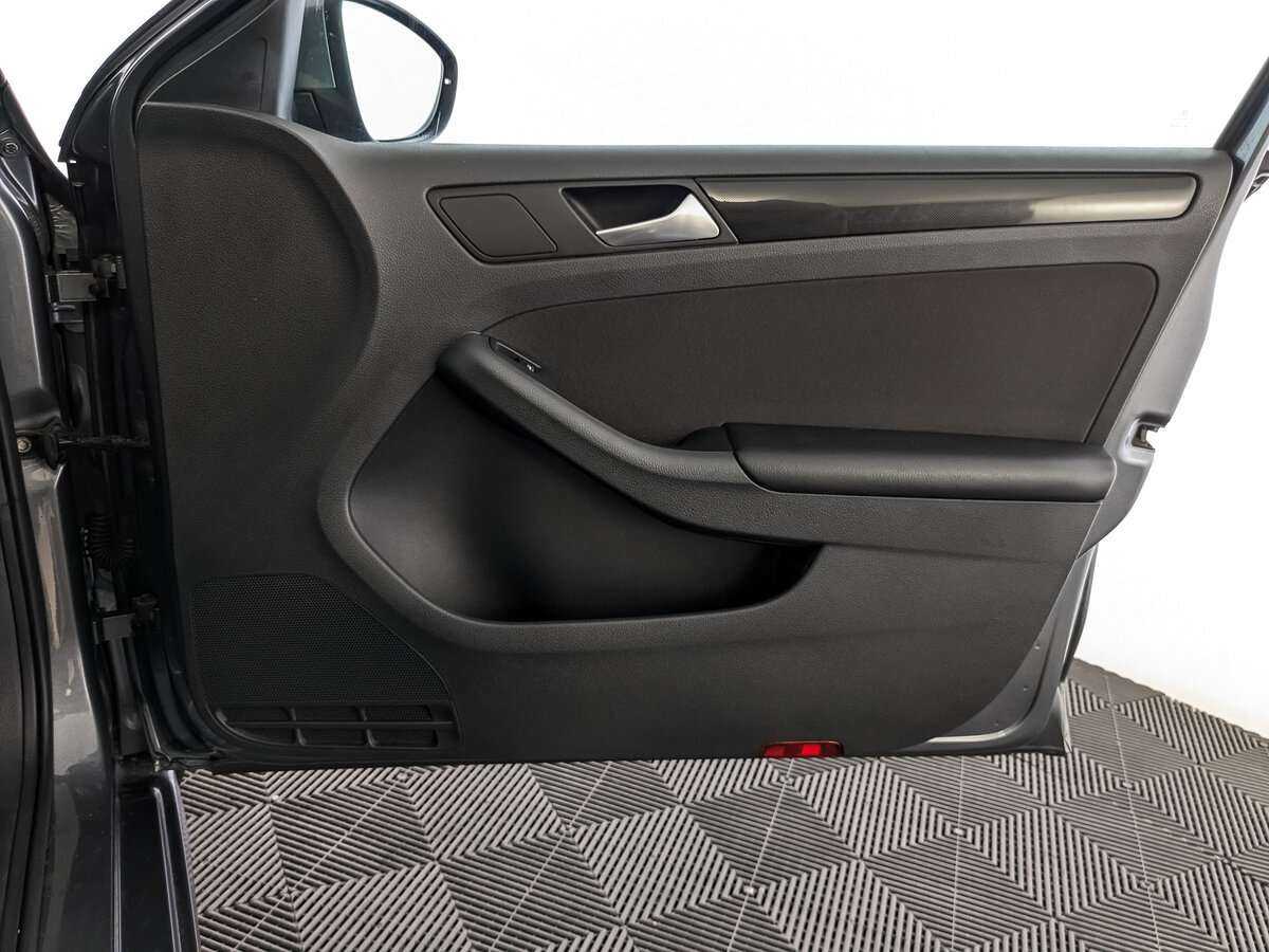 Volkswagen Jetta б/у, 2012, Роботизированная. Фото: #18