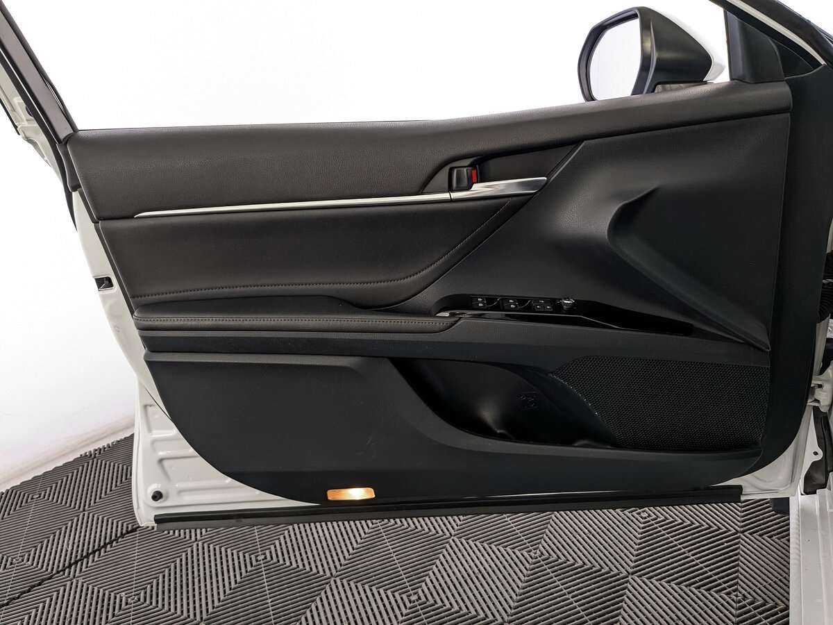 Toyota Camry б/у, 2021, Автоматическая. Фото: #13