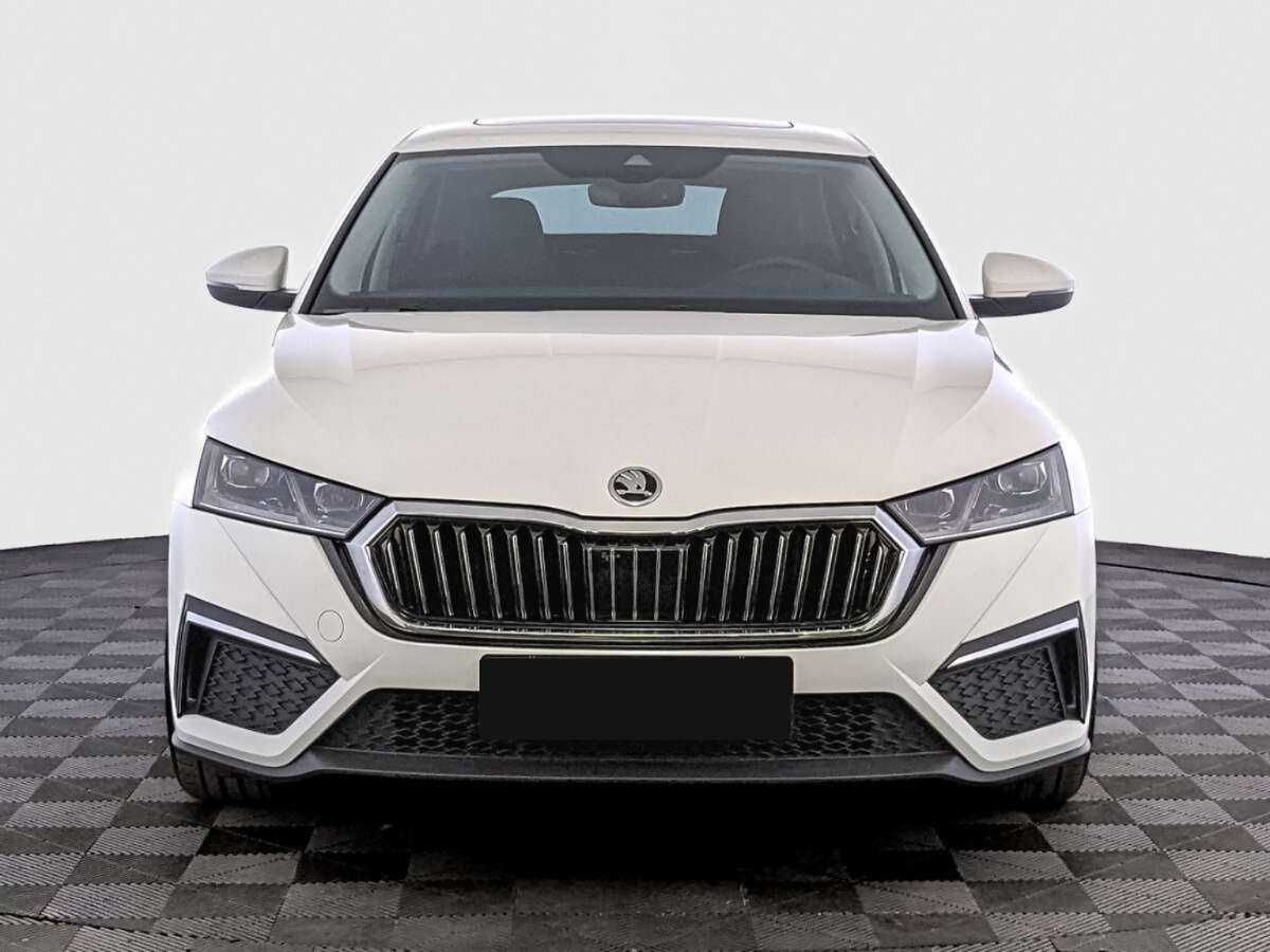 Шкода Октавия б/у, 2023, Роботизированная. Фото: #1