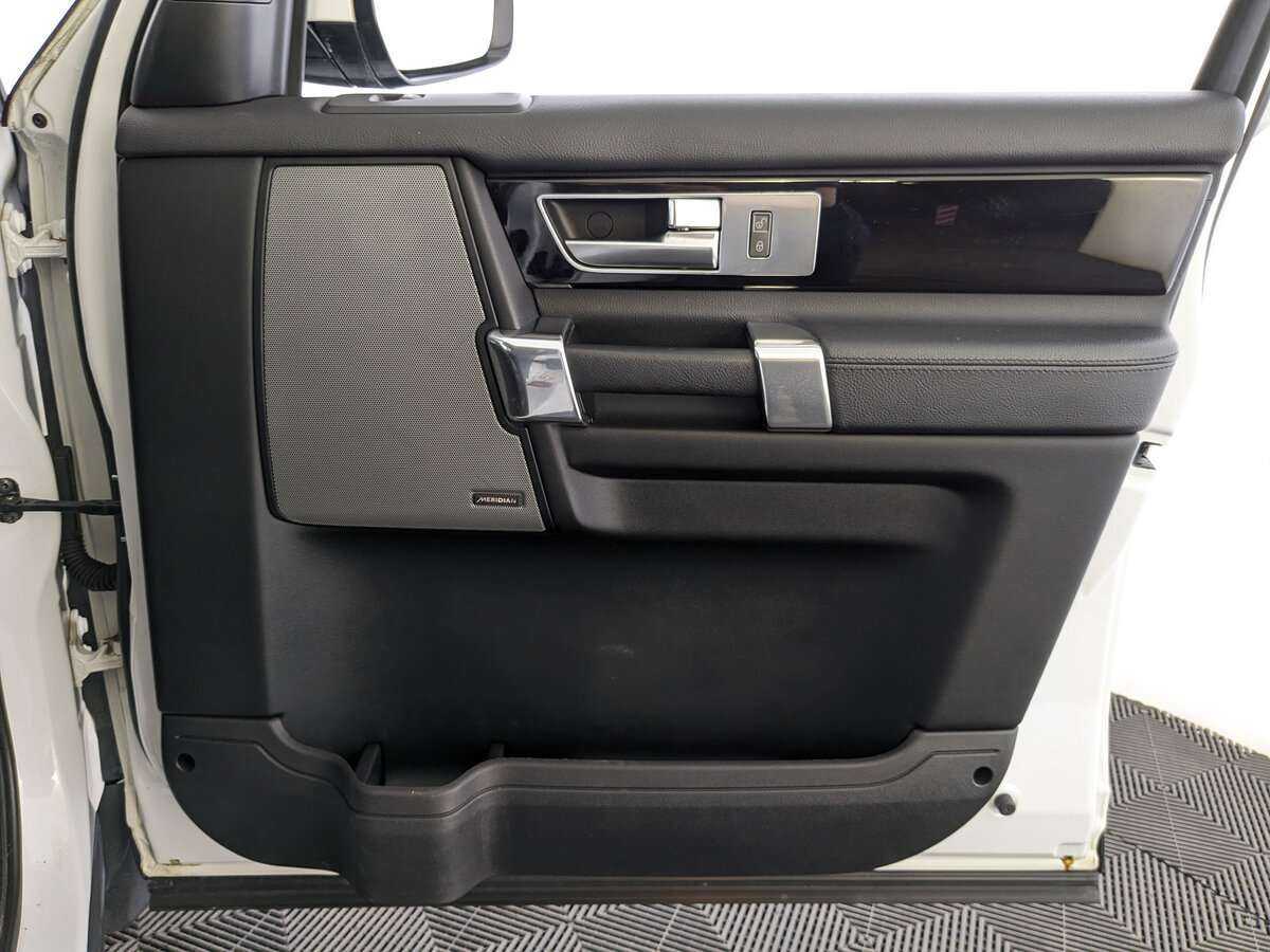 Лэнд Ровер Дискавери б/у, 2015, Автоматическая. Фото: #16