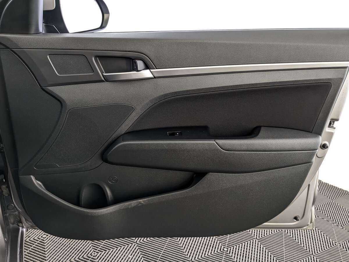 Hyundai Elantra б/у, 2019, Автоматическая. Фото: #19