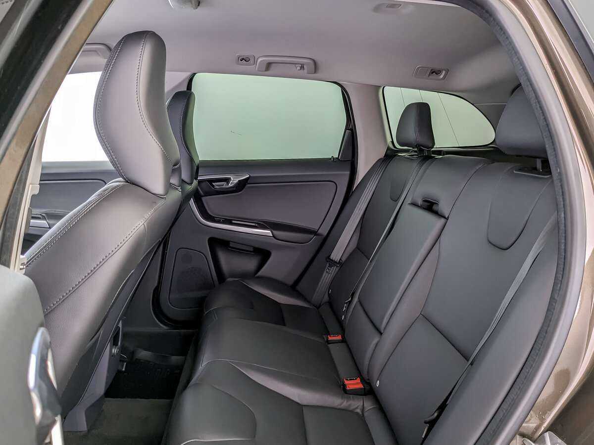 Вольво ИксЦ60 б/у, 2015, Автоматическая. Фото: #11