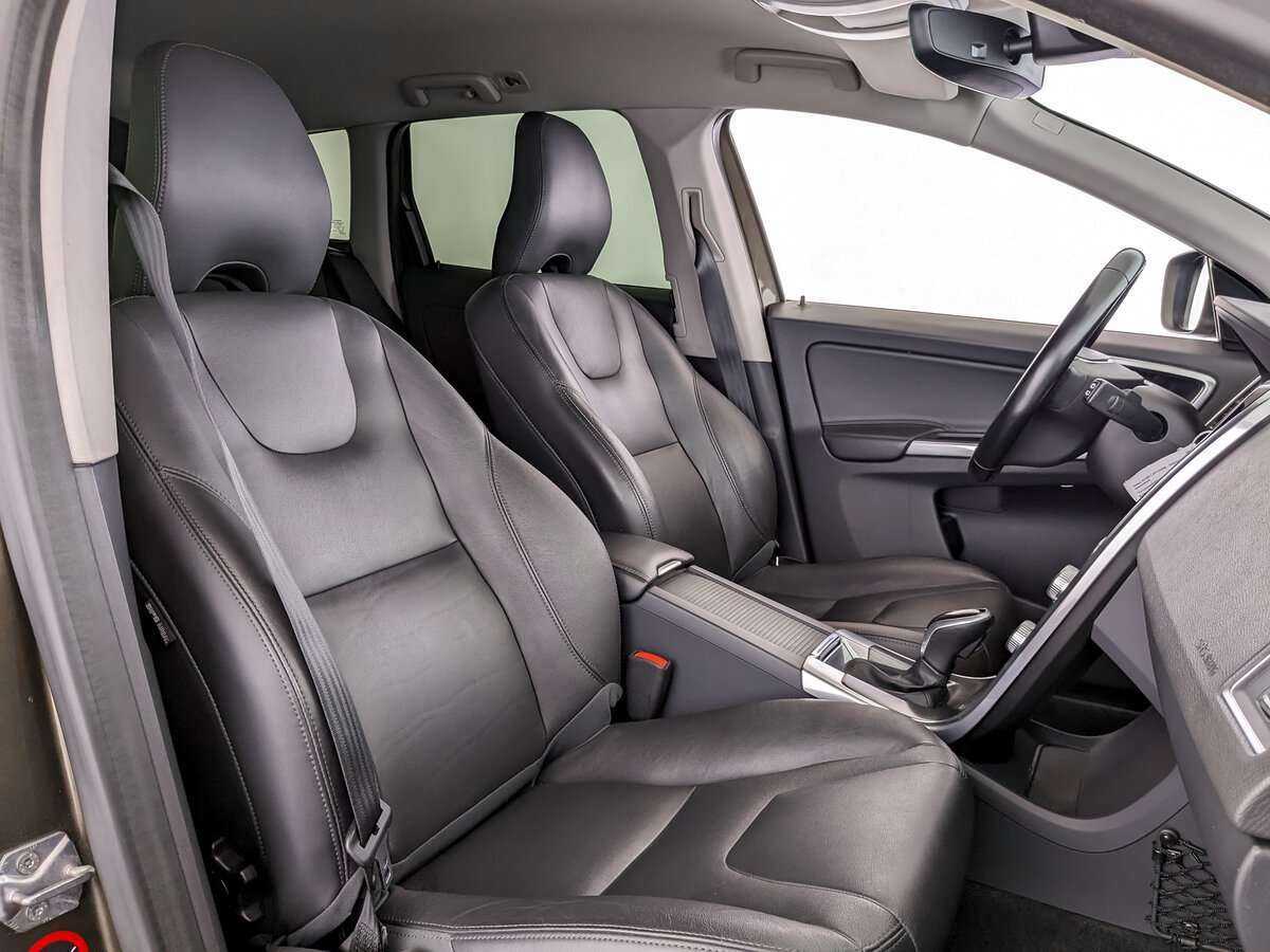 Вольво ИксЦ60 б/у, 2015, Автоматическая. Фото: #22