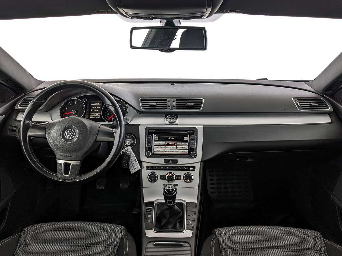 Volkswagen Passat CC б/у, 2012, Механическая. Фото: #9