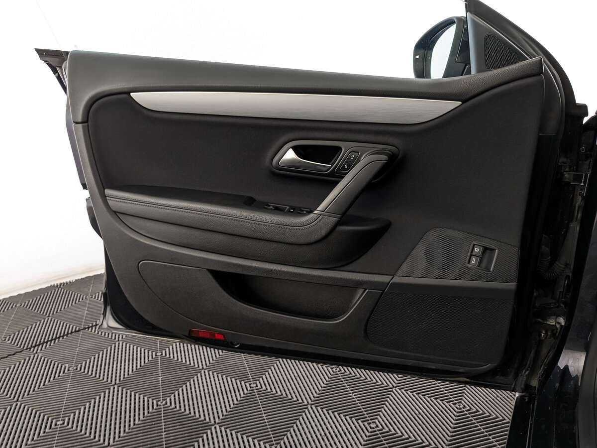 Volkswagen Passat CC б/у, 2012, Механическая. Фото: #14