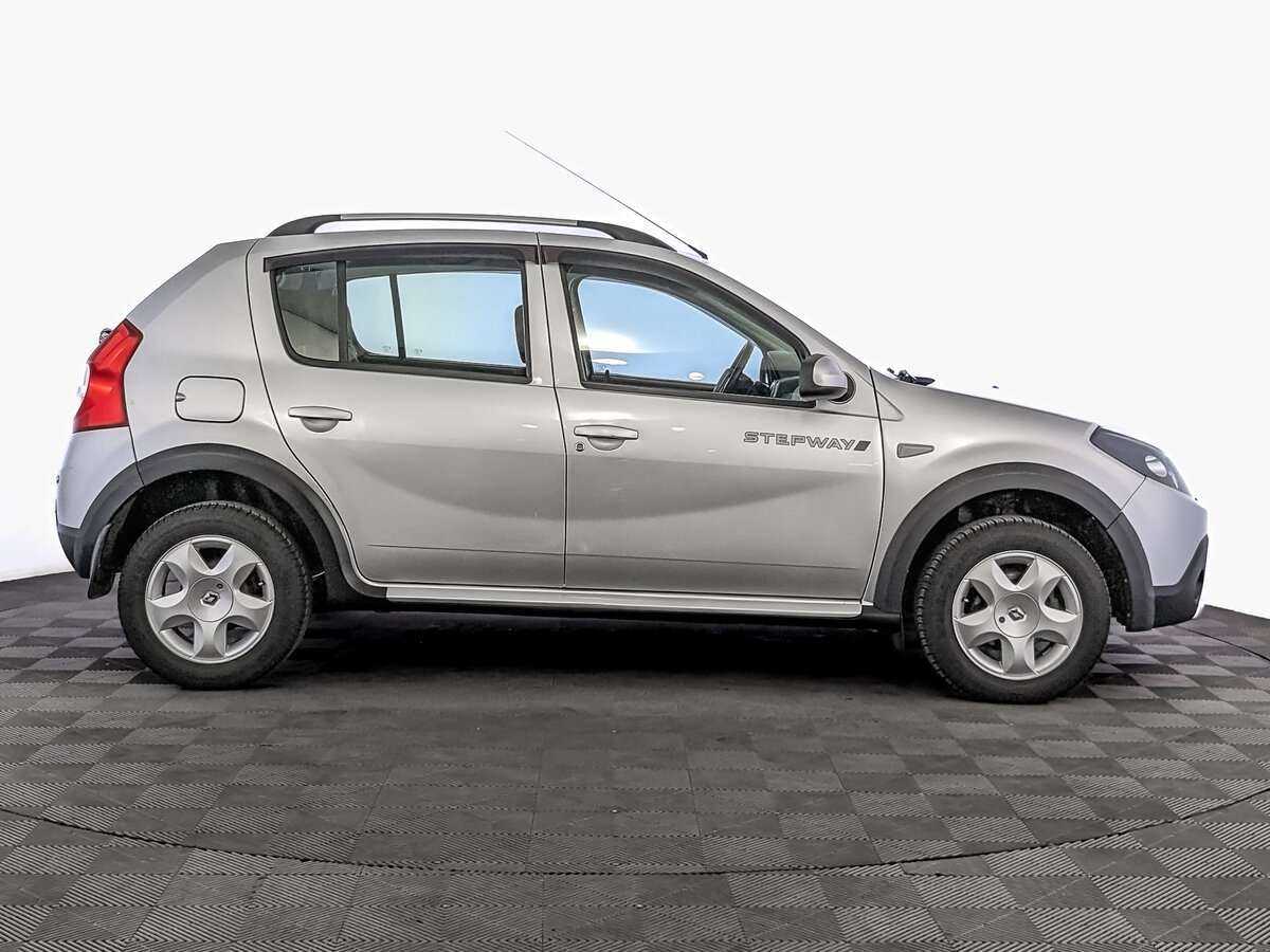 Рено Сандеро б/у, 2013, Автоматическая. Фото: #2