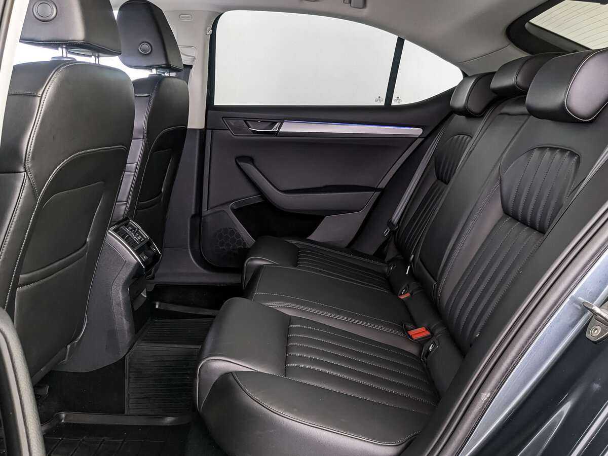 Skoda Superb б/у, 2017, Роботизированная. Фото: #13