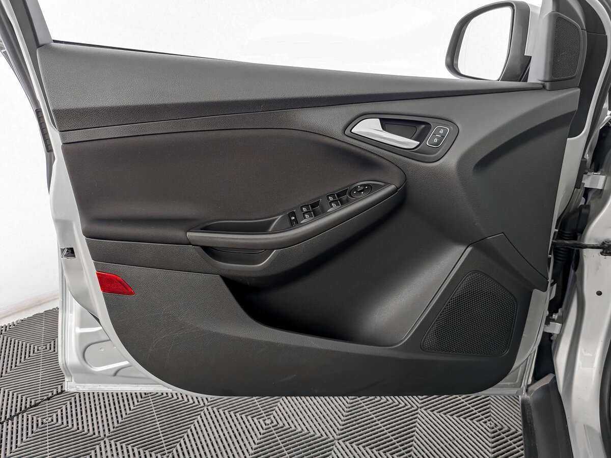 Форд Фокус б/у, 2016, Роботизированная. Фото: #14