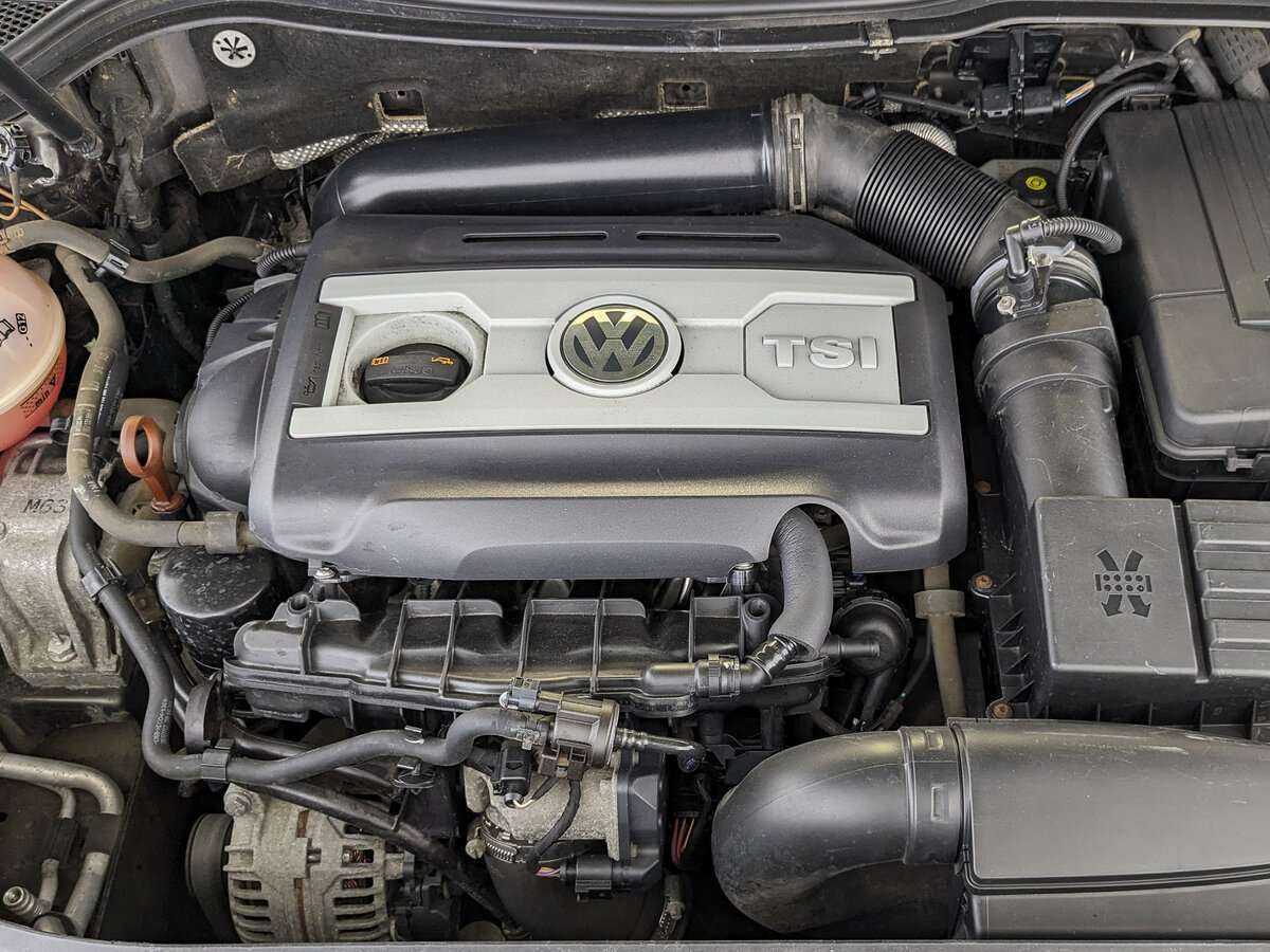 Volkswagen Passat CC б/у, 2012, Роботизированная. Фото: #8