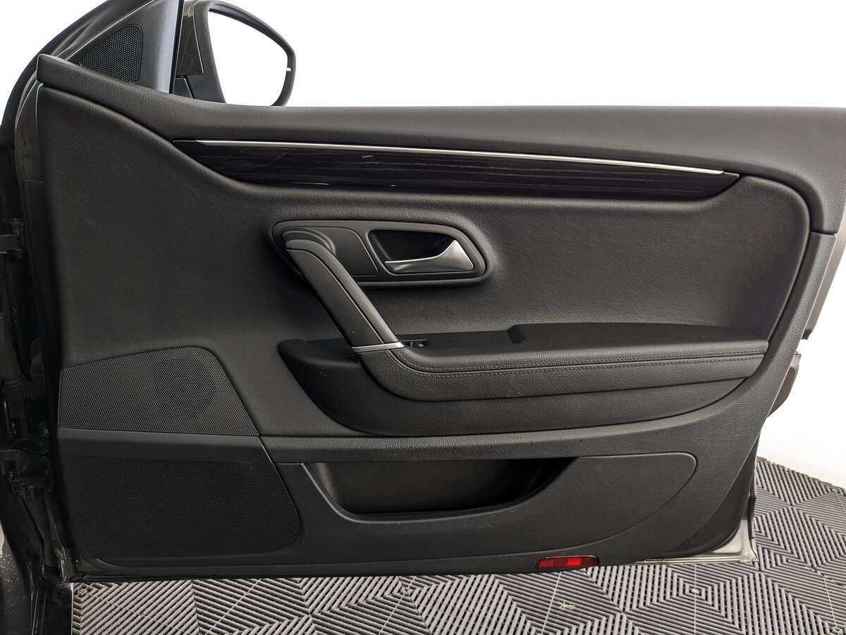 Volkswagen Passat CC б/у, 2012, Роботизированная. Фото: #21