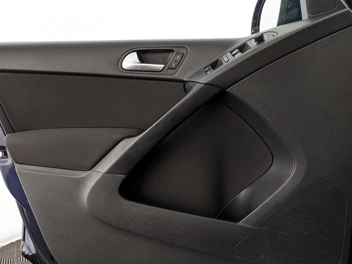 Volkswagen Tiguan б/у, 2015, Роботизированная. Фото: #14