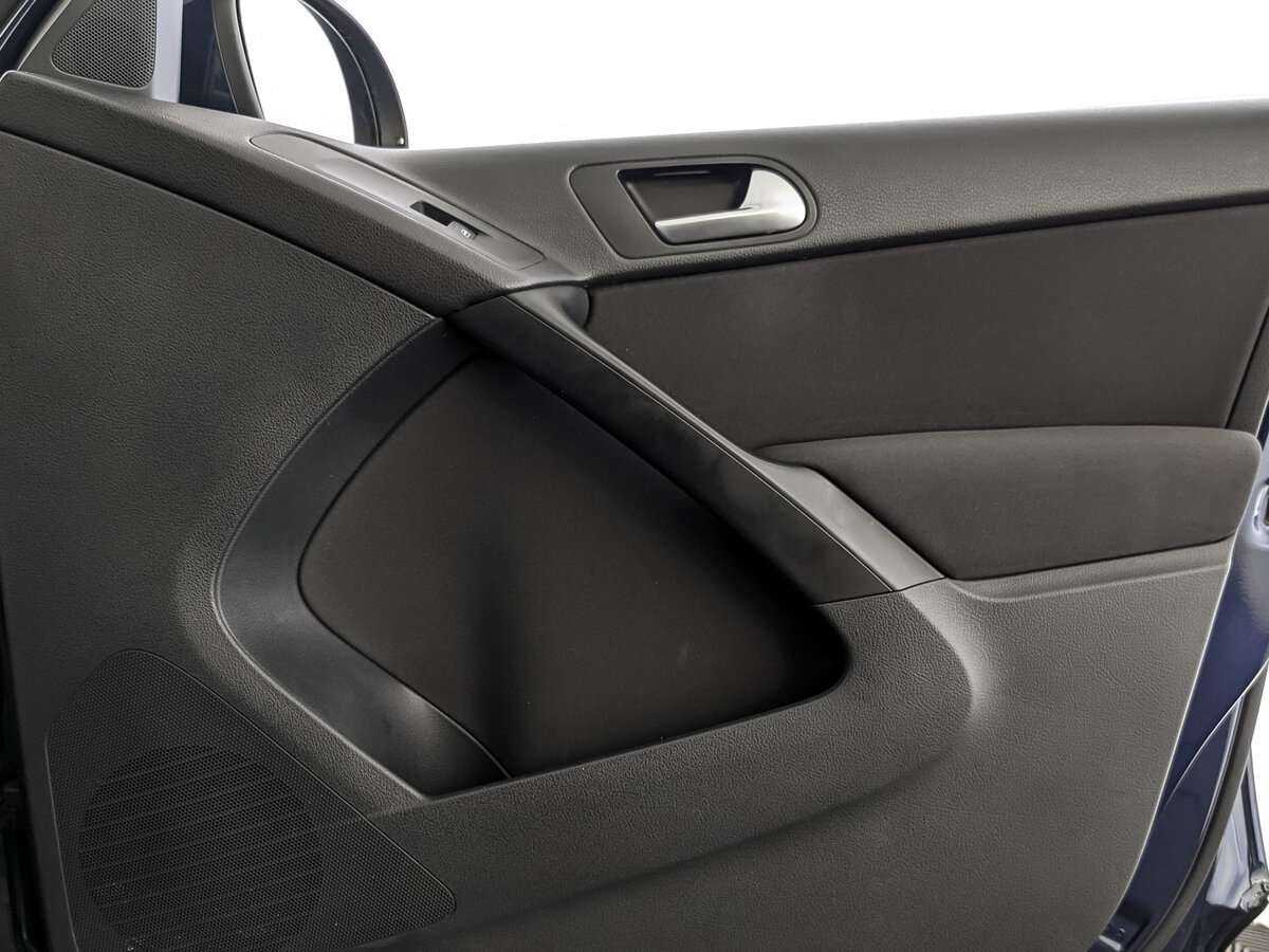 Volkswagen Tiguan б/у, 2015, Роботизированная. Фото: #20