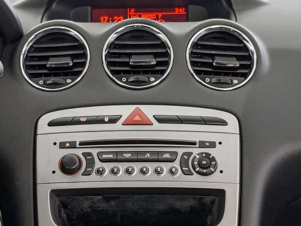 Пежо 408 б/у, 2013, Автоматическая. Фото: #16