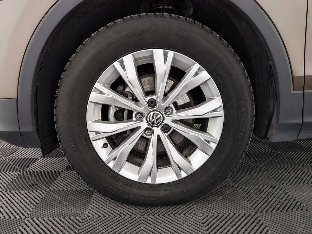 Volkswagen Tiguan б/у, 2020, Механическая. Фото: #10