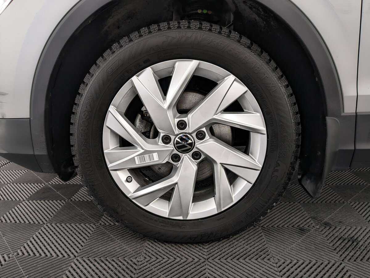 Volkswagen Tiguan б/у, 2021, Роботизированная. Фото: #11