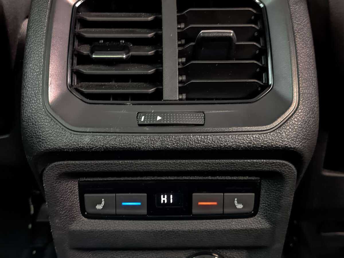 Volkswagen Tiguan б/у, 2021, Роботизированная. Фото: #25