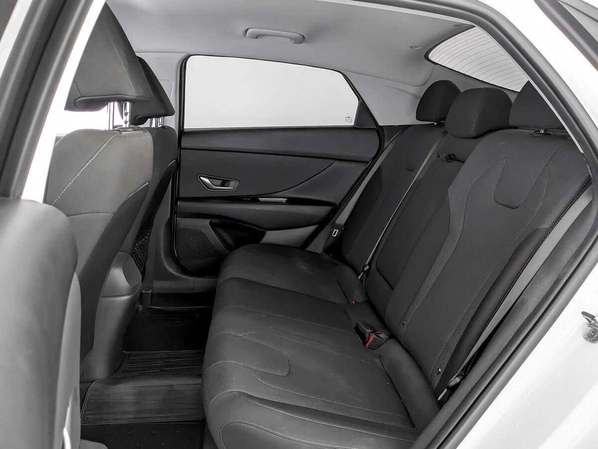 Hyundai Elantra б/у, 2022, Автоматическая. Фото: #11
