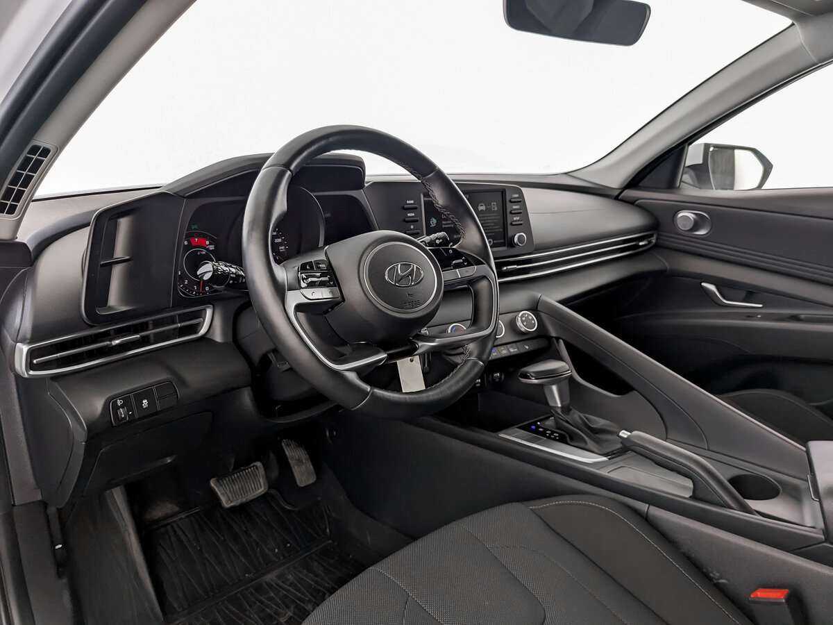 Hyundai Elantra б/у, 2022, Автоматическая. Фото: #15