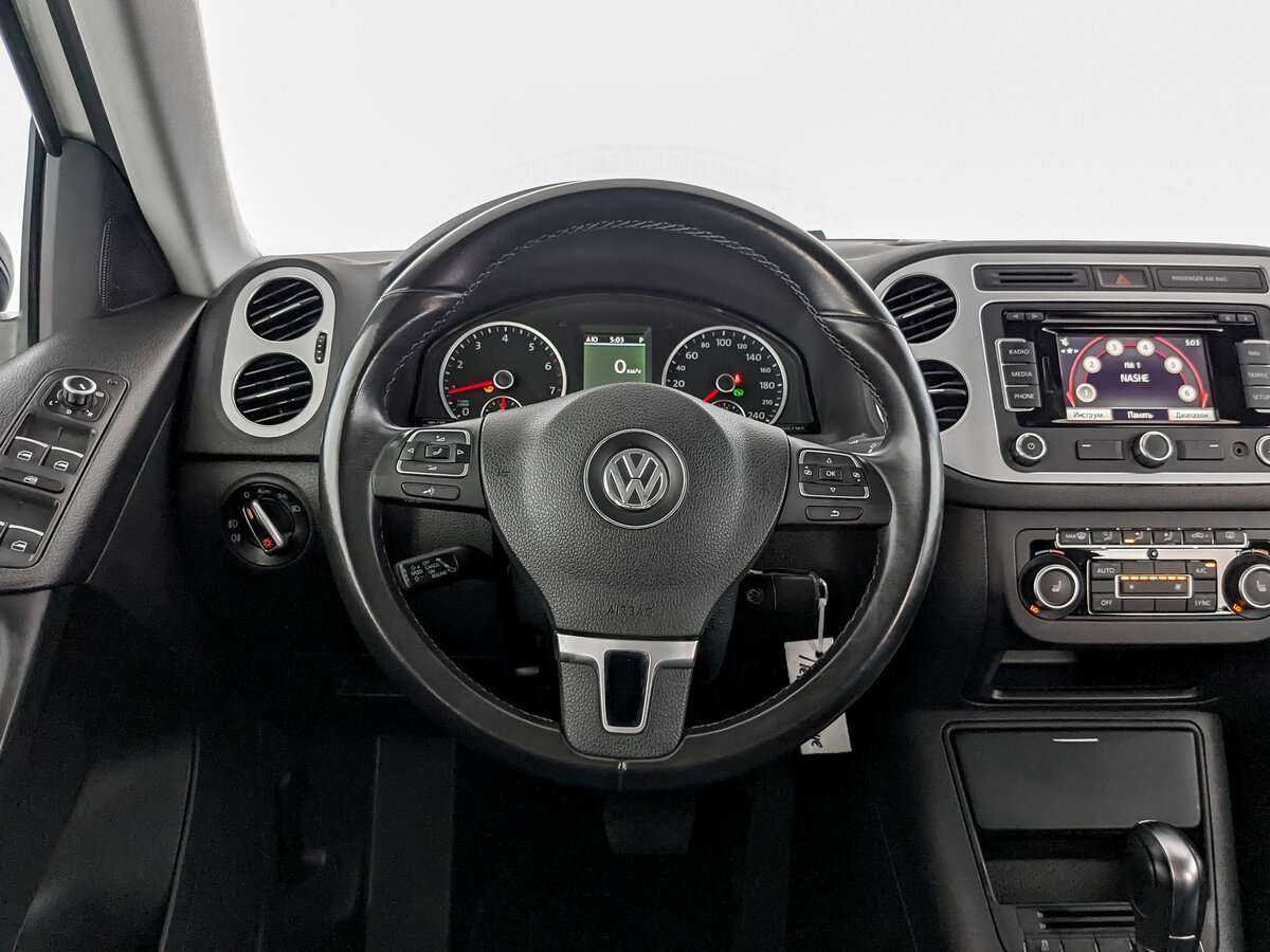 Volkswagen Tiguan б/у, 2013, Автоматическая. Фото: #16