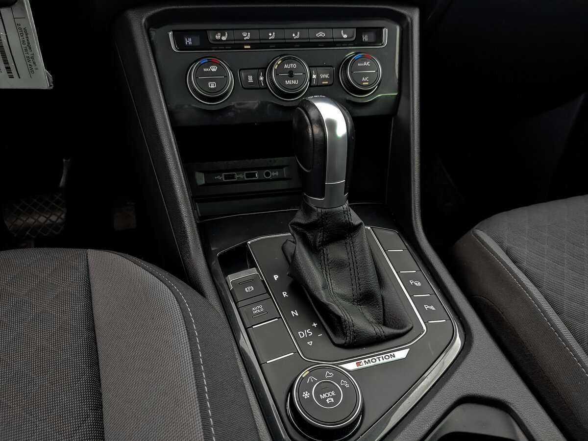 Volkswagen Tiguan б/у, 2017, Роботизированная. Фото: #21