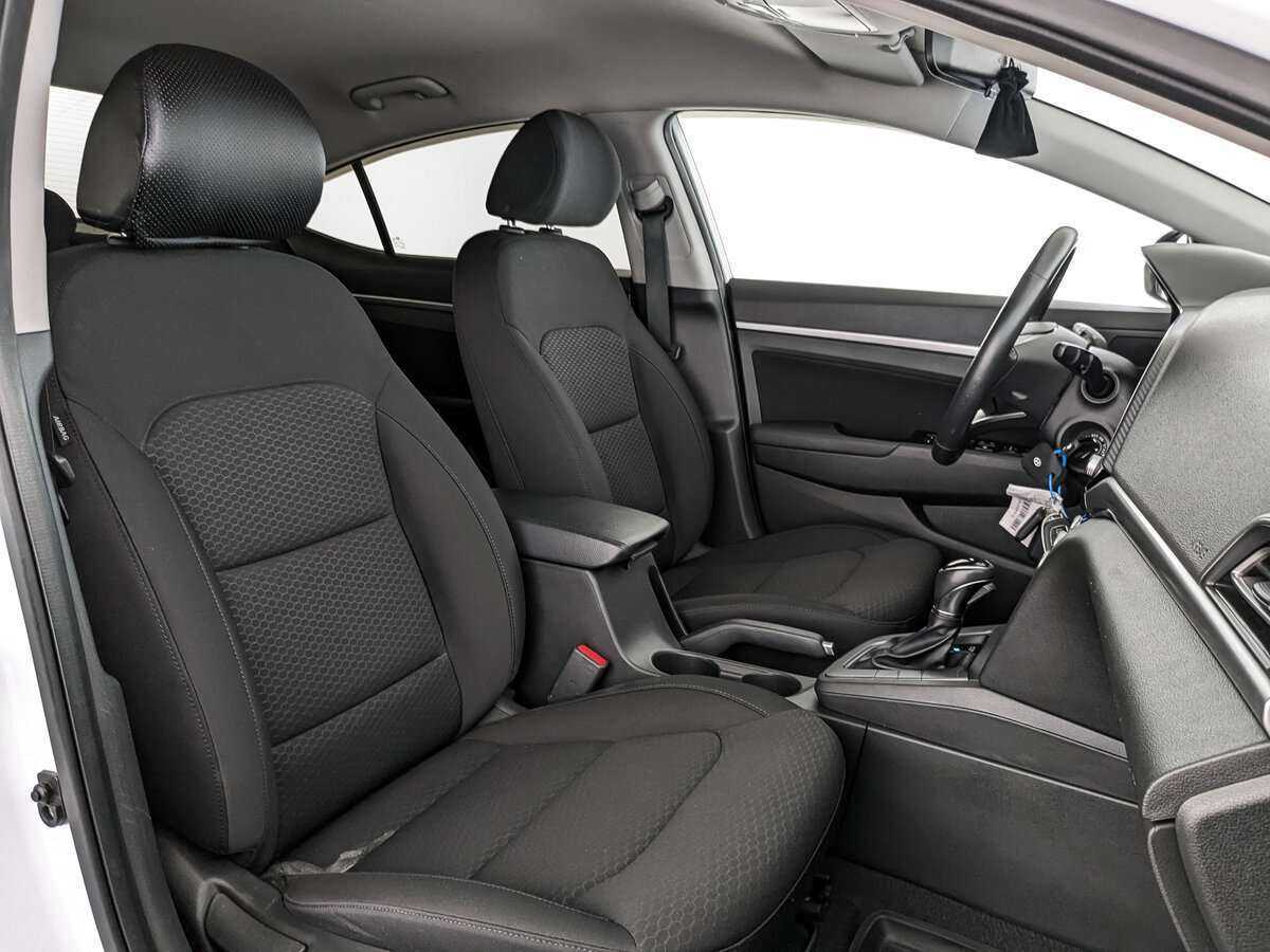 Hyundai Elantra б/у, 2020, Автоматическая. Фото: #19
