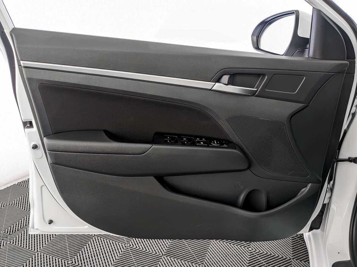 Hyundai Elantra б/у, 2020, Автоматическая. Фото: #14