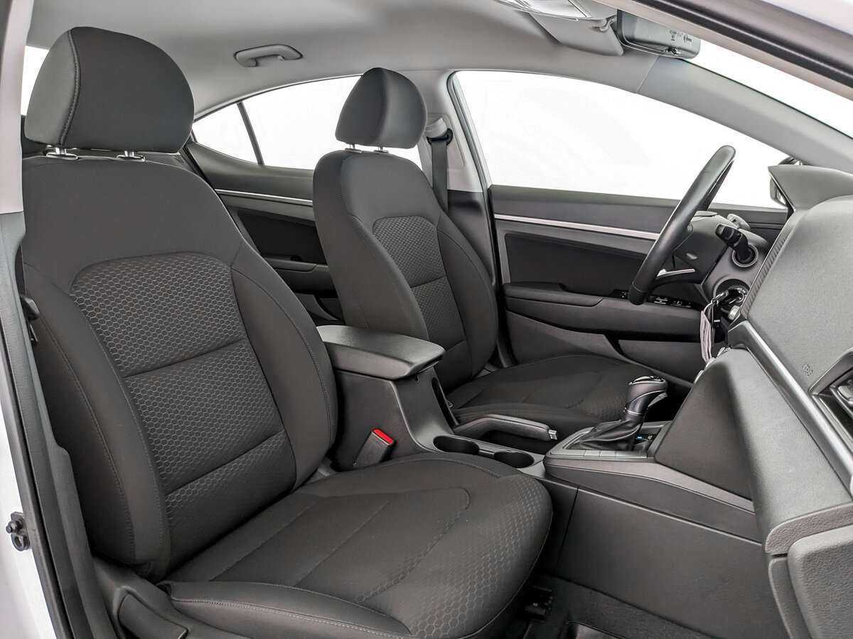 Hyundai Elantra б/у, 2020, Автоматическая. Фото: #17