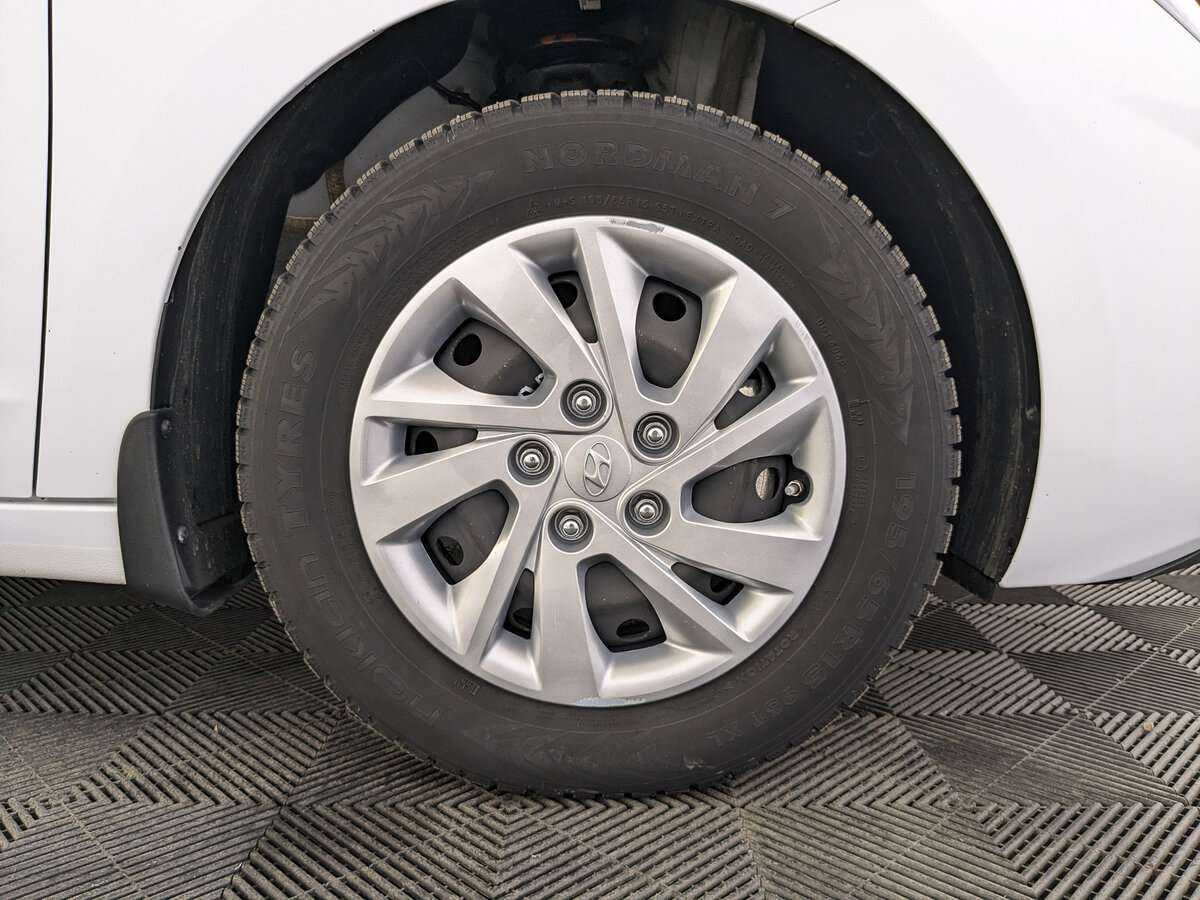 Hyundai Elantra б/у, 2020, Автоматическая. Фото: #11