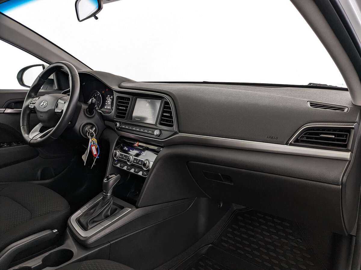 Hyundai Elantra б/у, 2020, Автоматическая. Фото: #12