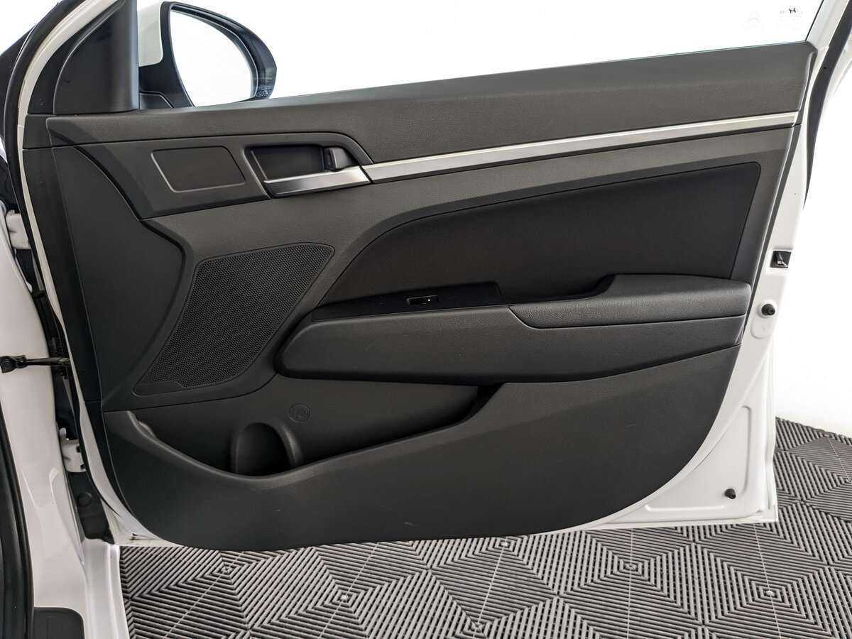 Hyundai Elantra б/у, 2020, Автоматическая. Фото: #24