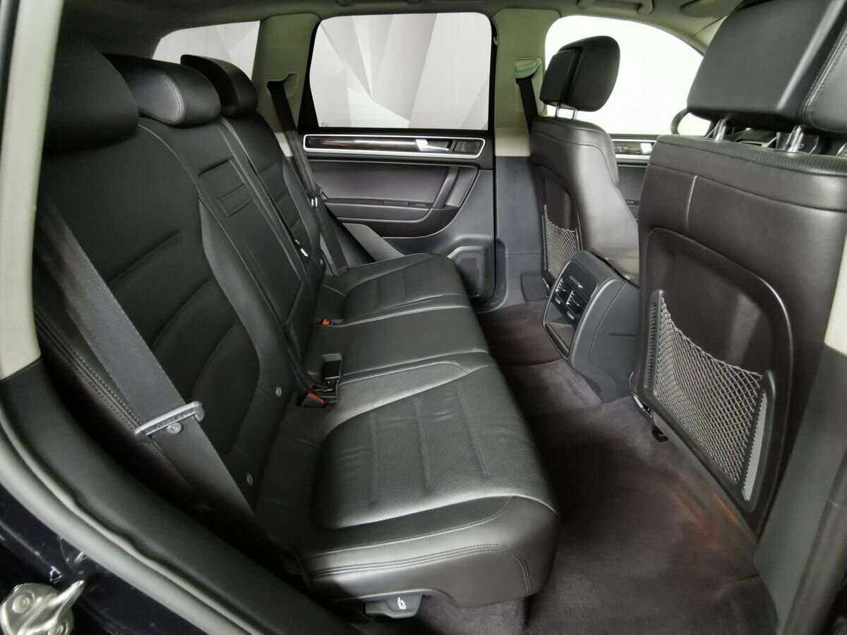 Volkswagen Touareg б/у, 2012, Автоматическая. Фото: #11