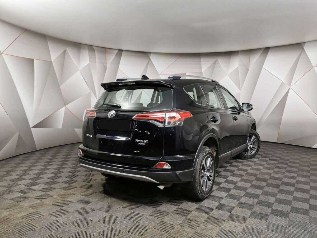 Toyota RAV4 б/у, 2018, Автоматическая. Фото: #1