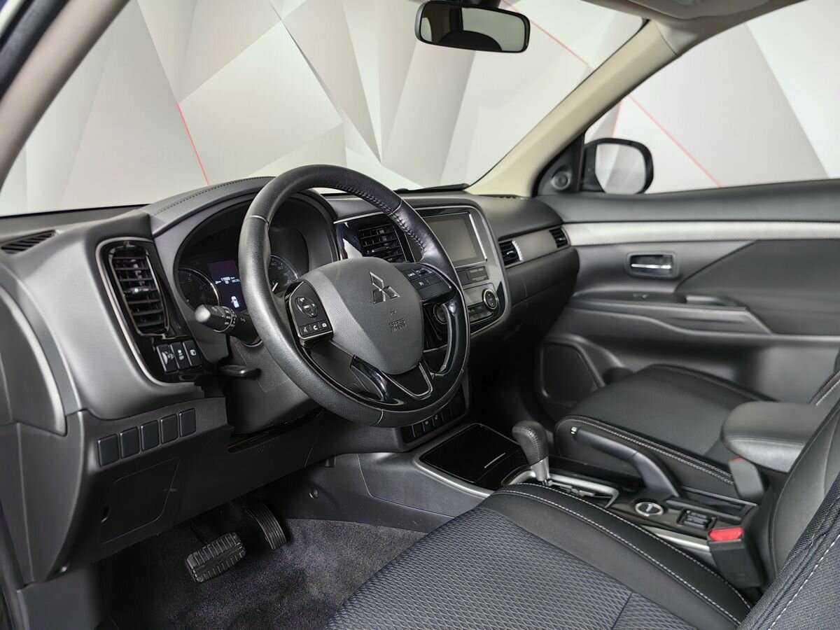 Митсубиши Оутлэндер б/у, 2018, Вариатор. Фото: #13