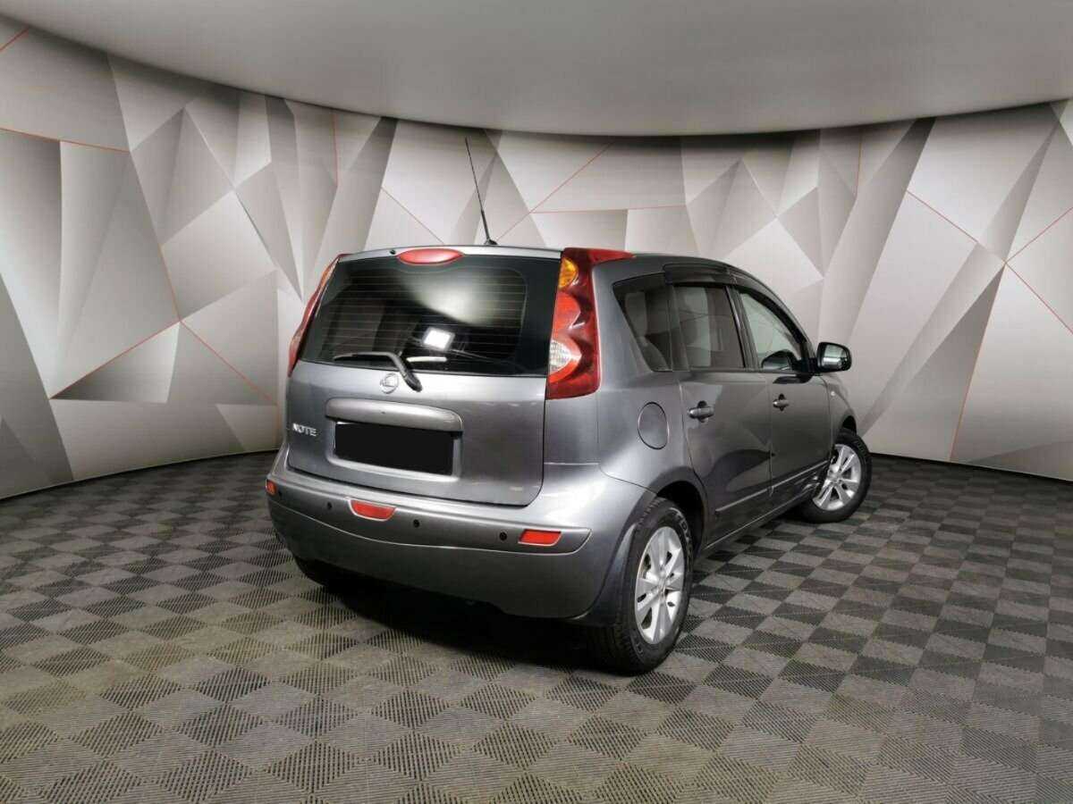 Ниссан Ноут б/у, 2012, Автоматическая. Фото: #1