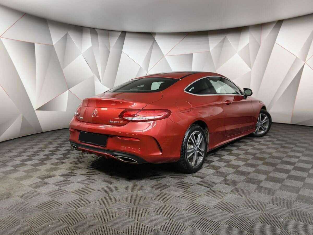 Мерседес-Бенц Ц-Класс б/у, 2016, Автоматическая. Фото: #1