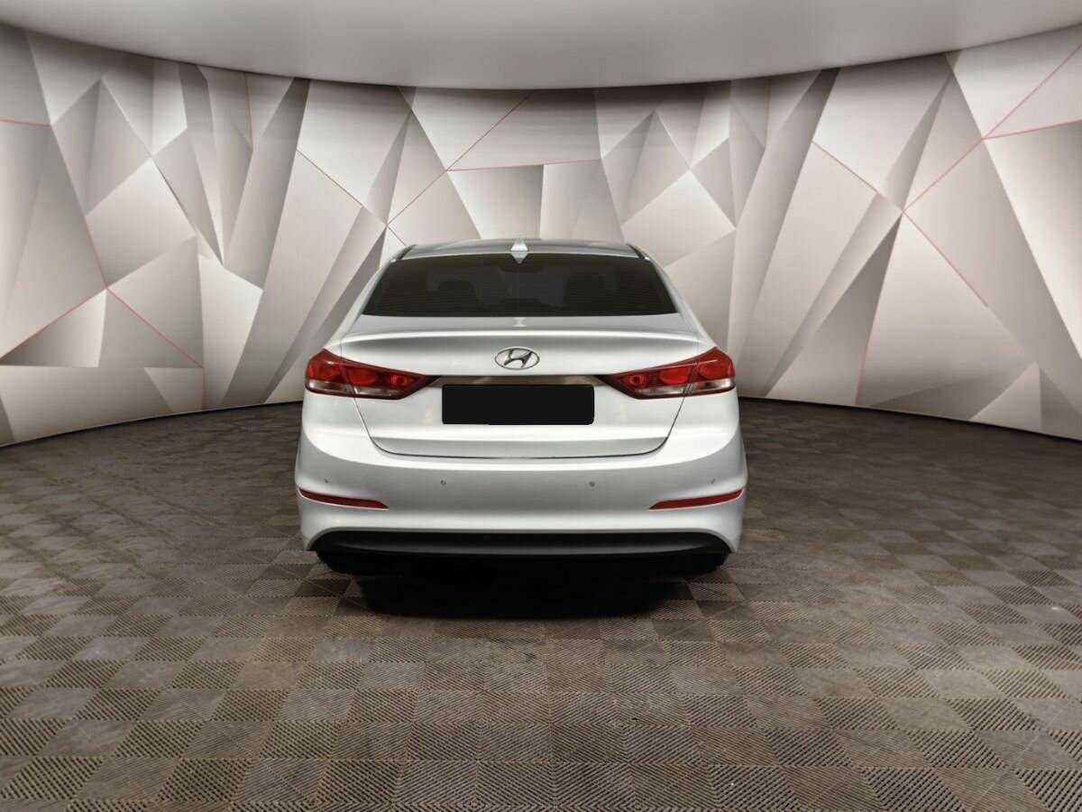 Hyundai Elantra б/у, 2018, Механическая. Фото: #6