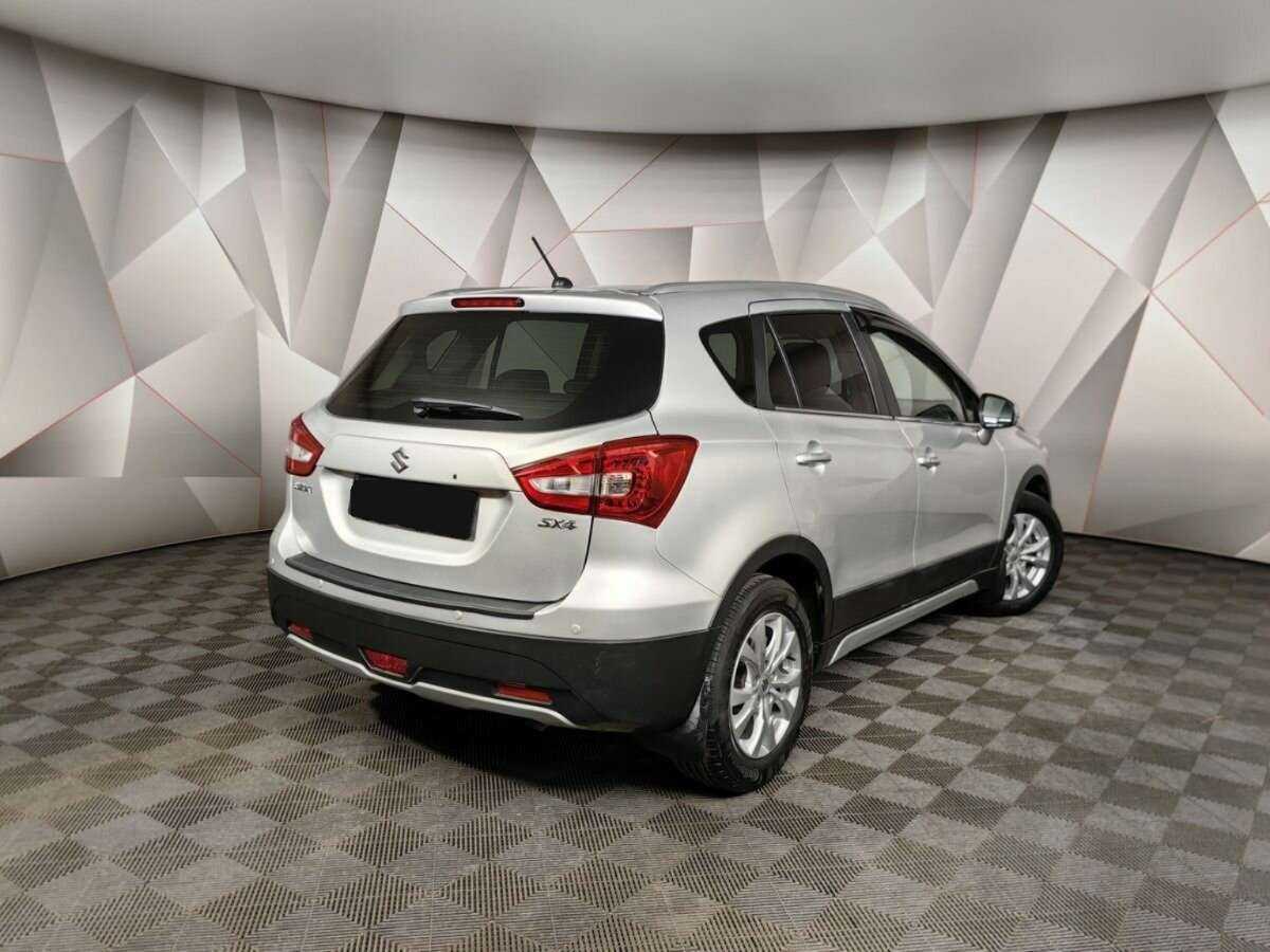 Сузуки С-Икс4 б/у, 2021, Автоматическая. Фото: #1