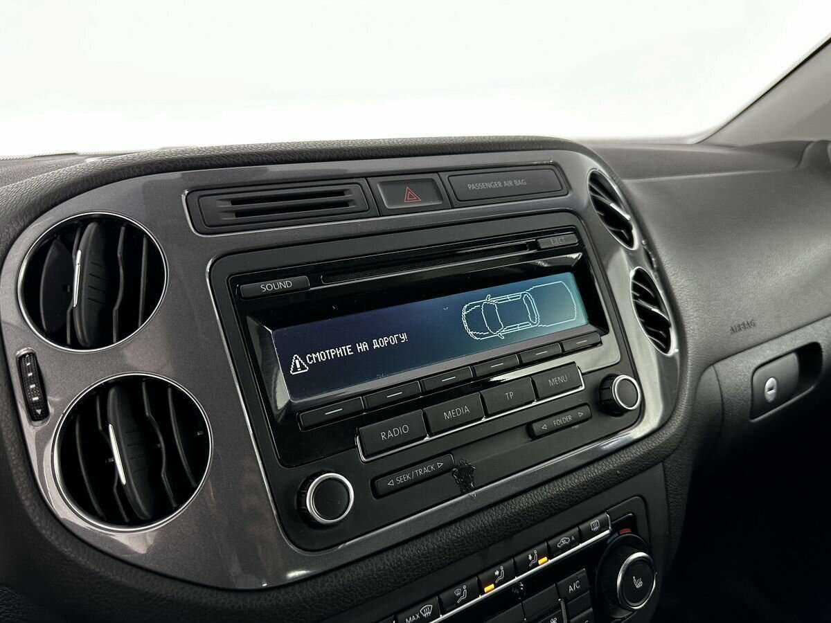 Volkswagen Tiguan б/у, 2013, Автоматическая. Фото: #12