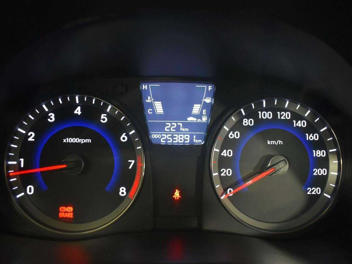 Хендай Солярис б/у, 2013, Механическая. Фото: #12