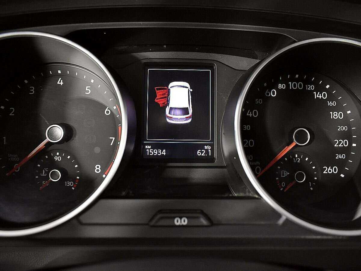 Volkswagen Tiguan б/у, 2020, Механическая. Фото: #9