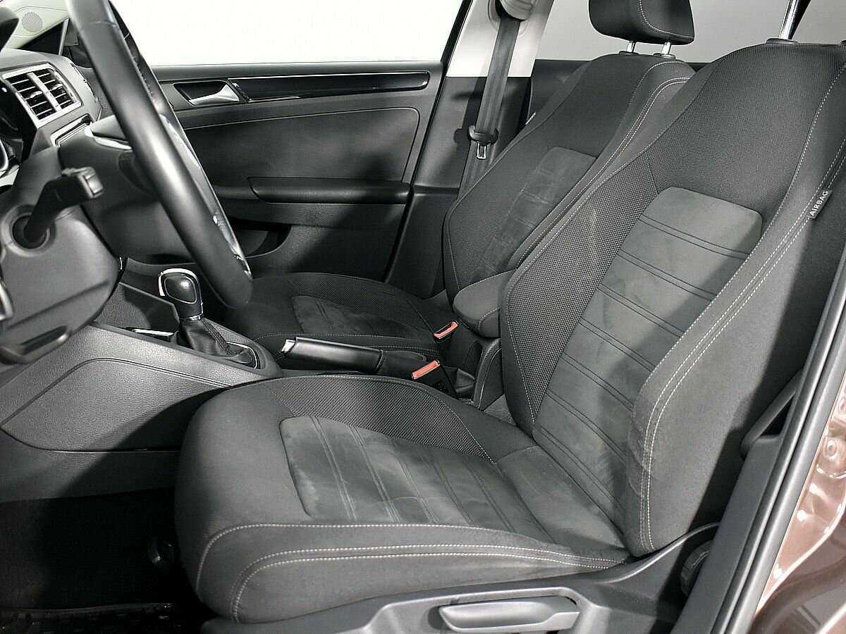 Volkswagen Jetta б/у, 2017, Роботизированная. Фото: #6