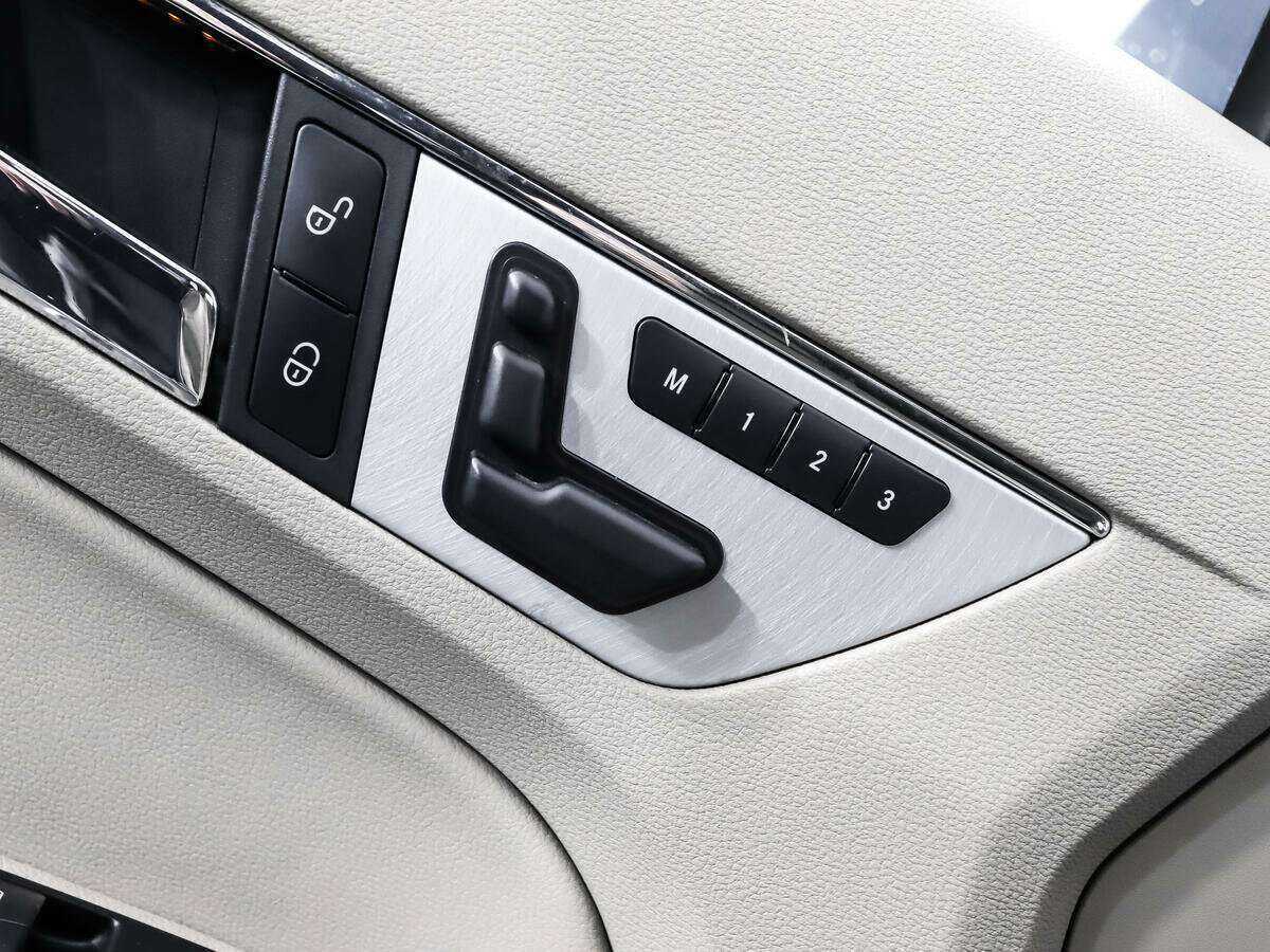 Мерседес-Бенц Е-Класс б/у, 2012, Автоматическая. Фото: #9