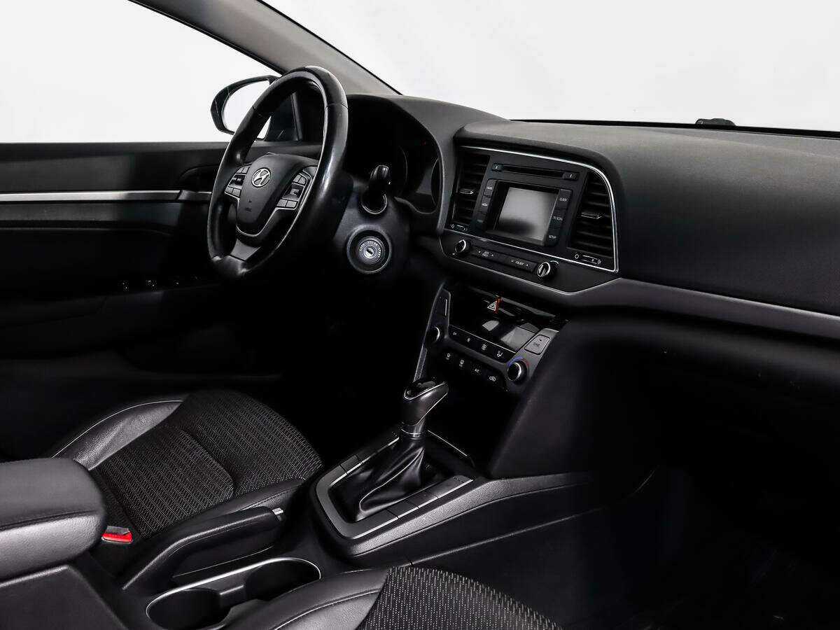 Hyundai Elantra б/у, 2017, Автоматическая. Фото: #10