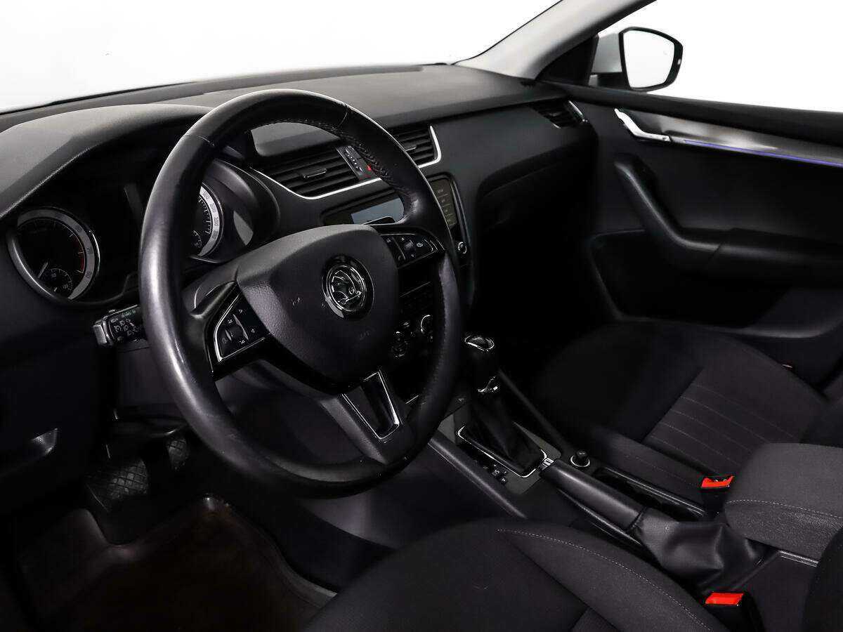 Шкода Октавия б/у, 2018, Роботизированная. Фото: #8