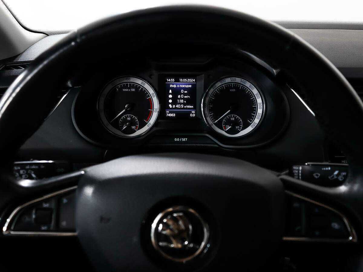 Шкода Октавия б/у, 2018, Роботизированная. Фото: #15