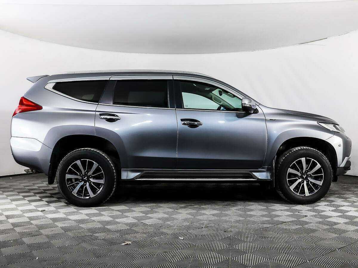 Митсубиши Паджеро Спорт б/у, 2016, Автоматическая. Фото: #3