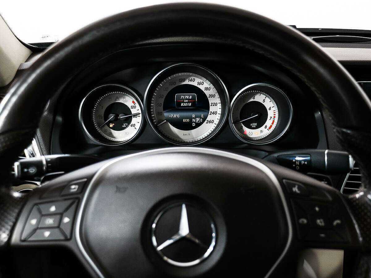 Мерседес-Бенц Е-Класс б/у, 2014, Автоматическая. Фото: #16