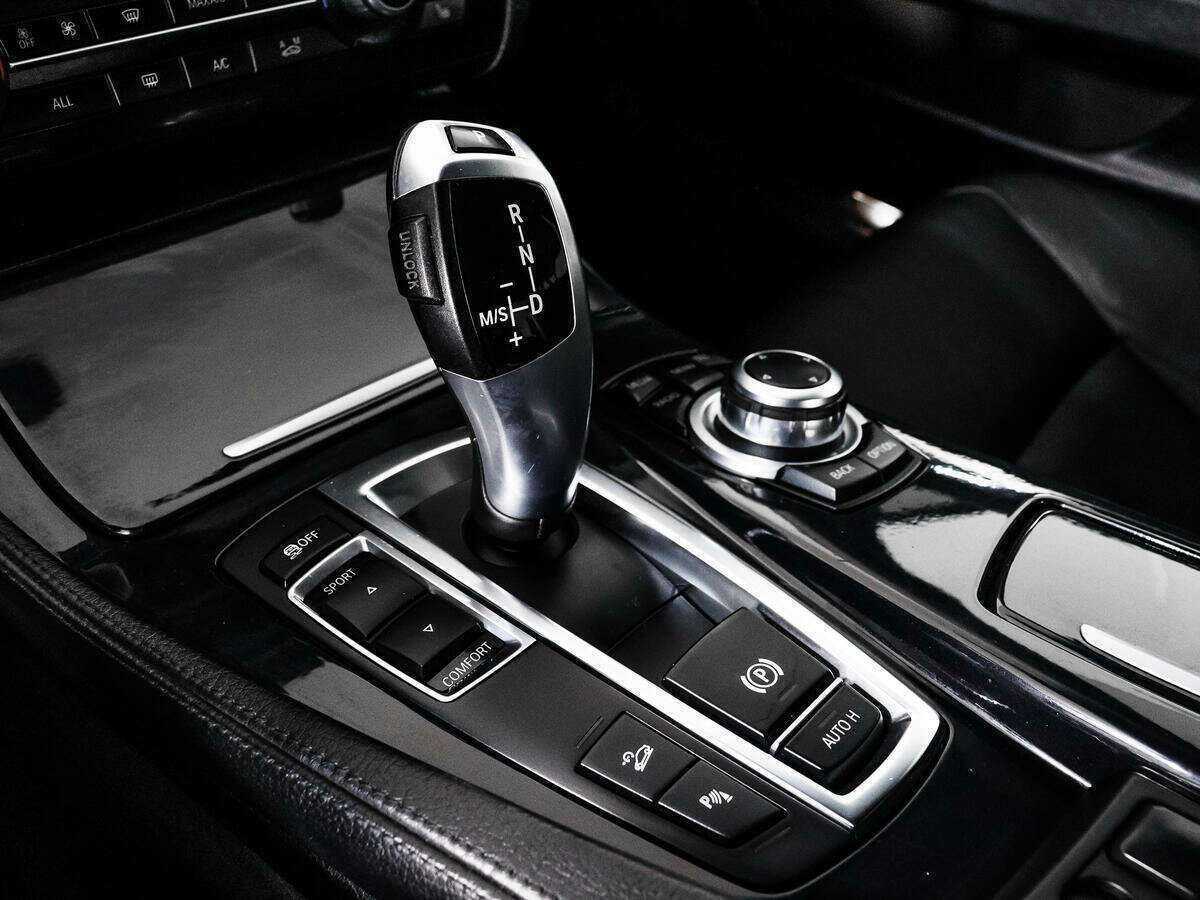 БМВ 5 серии б/у, 2013, Автоматическая. Фото: #9